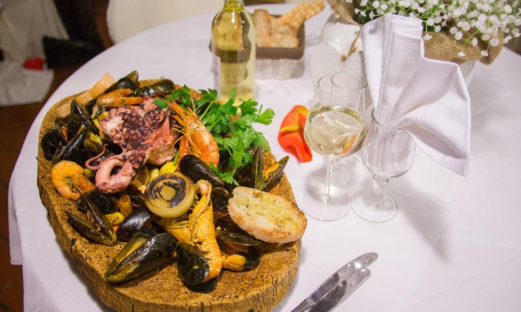 Hotel Ristorante La Perla 바랄로 폼비아 외부 사진