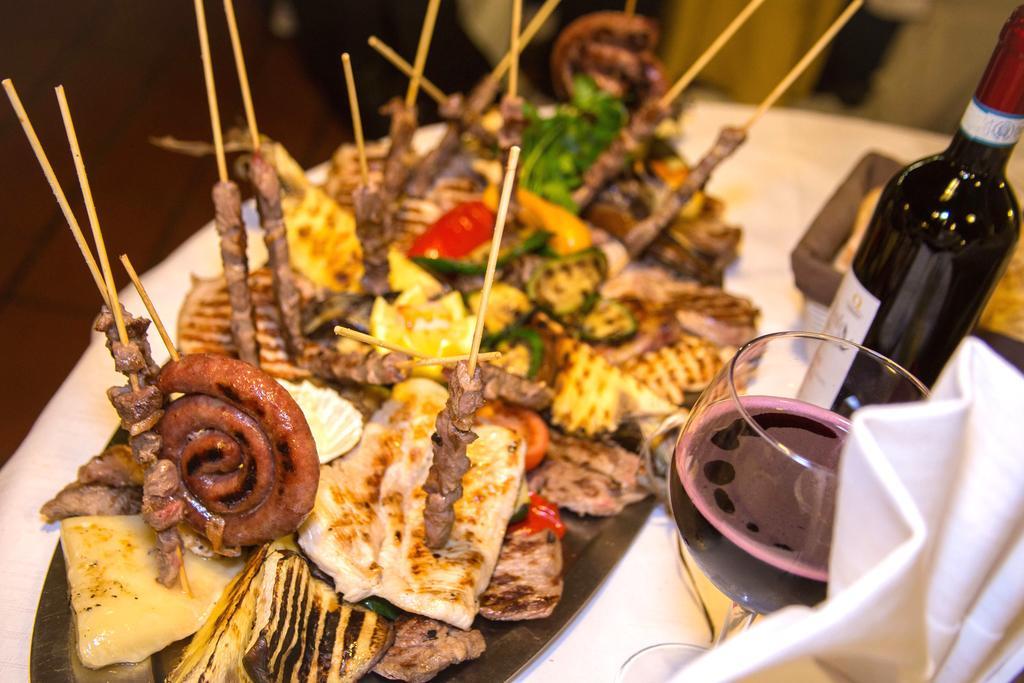 Hotel Ristorante La Perla 바랄로 폼비아 외부 사진