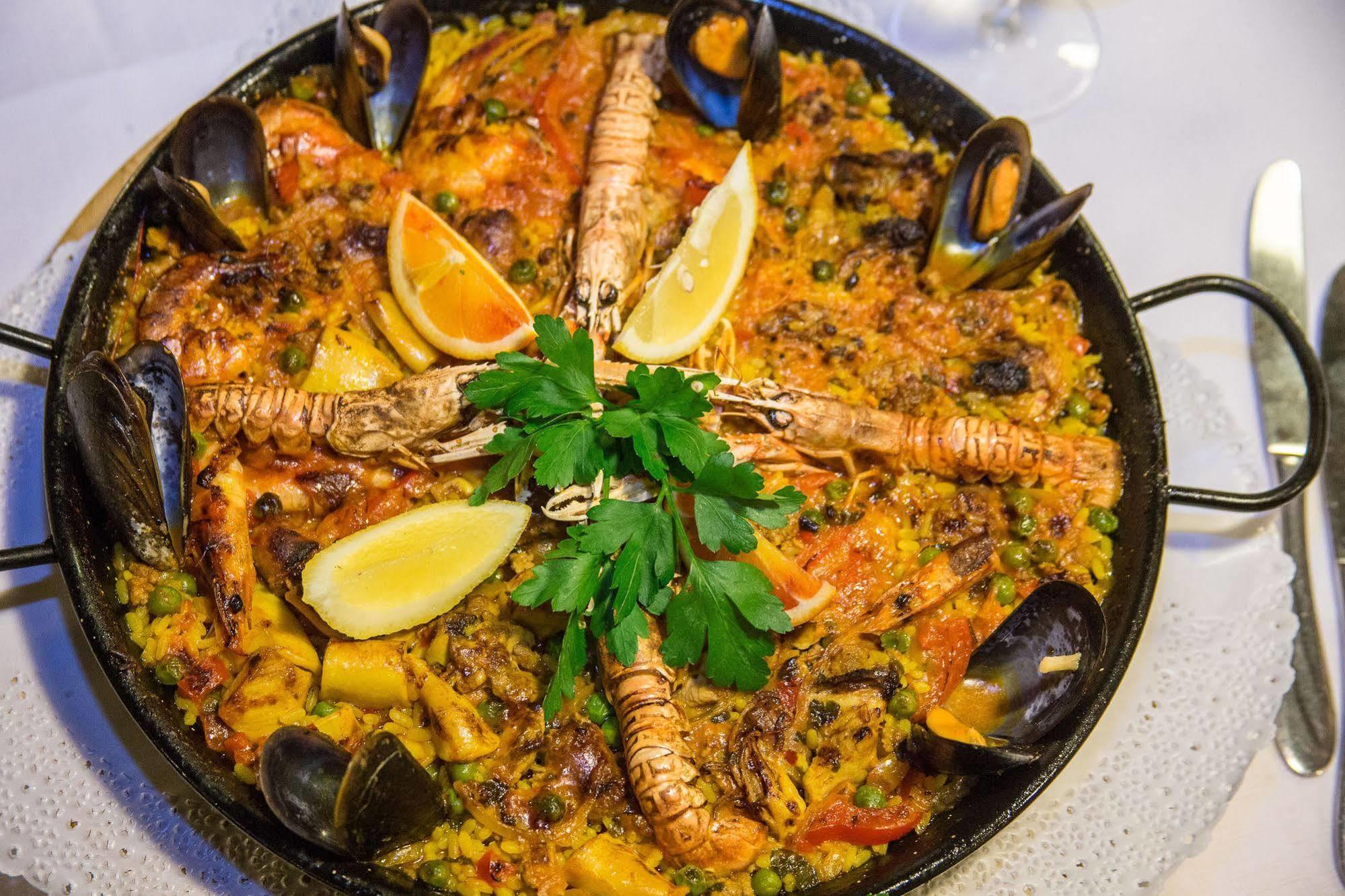 Hotel Ristorante La Perla 바랄로 폼비아 외부 사진